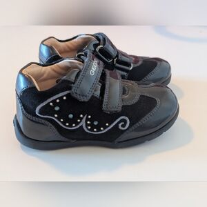 Geox Kaytan Sneakers Blue leather and suede U.S Size 6.5 EU size 22